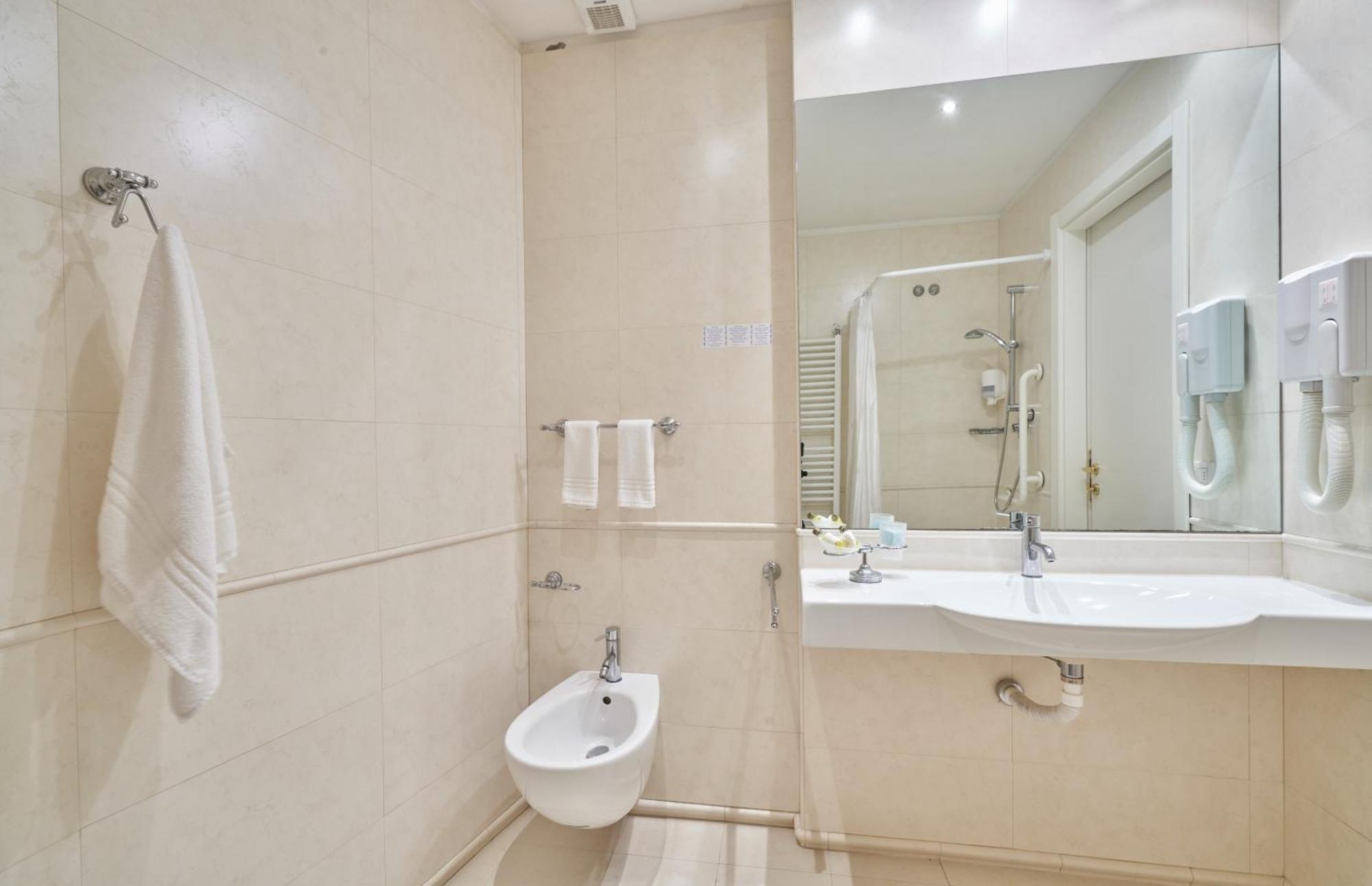 Hotel Bristol Bellaria – Igea Marina Kültér fotó